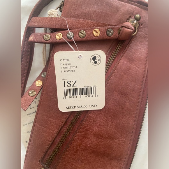 NWT Free People Distressed Wallet - Cognac - Picture 8 of 8